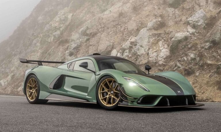 Venom F5 Revolution Stealth Series