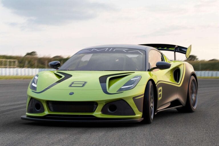 Emira GT4