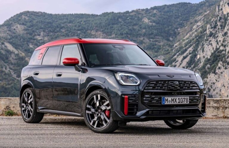 John Cooper Works Countryman ALL4