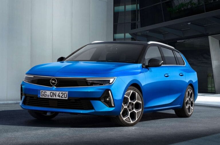 Astra Sports Tourer Hybird