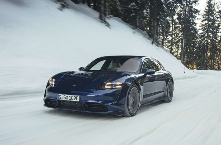 Taycan Turbo  Sport Turismo