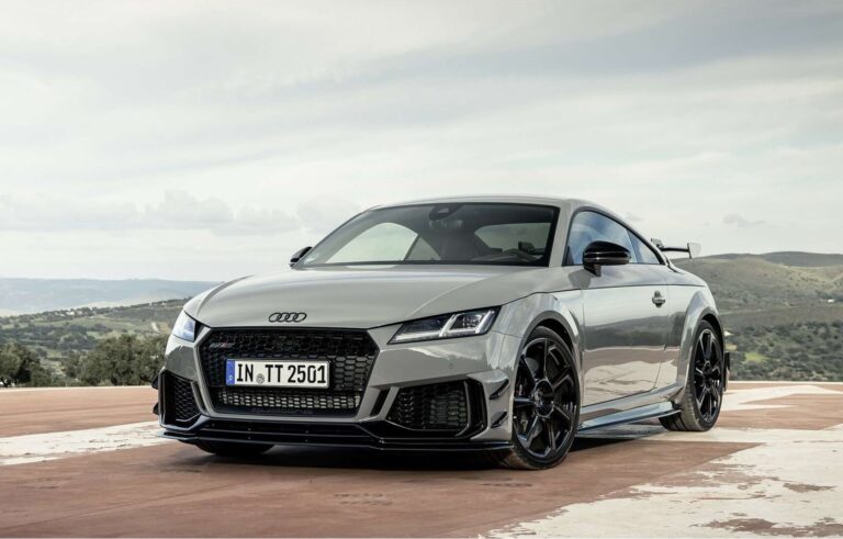 TT RS Coupe Iconic Edition