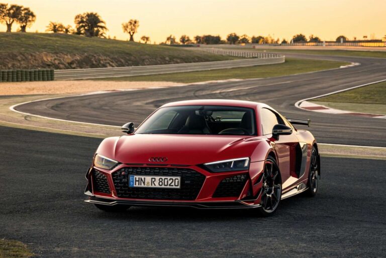R8 Coupe V10 GT RWD