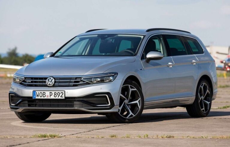 Passat GTE Estate