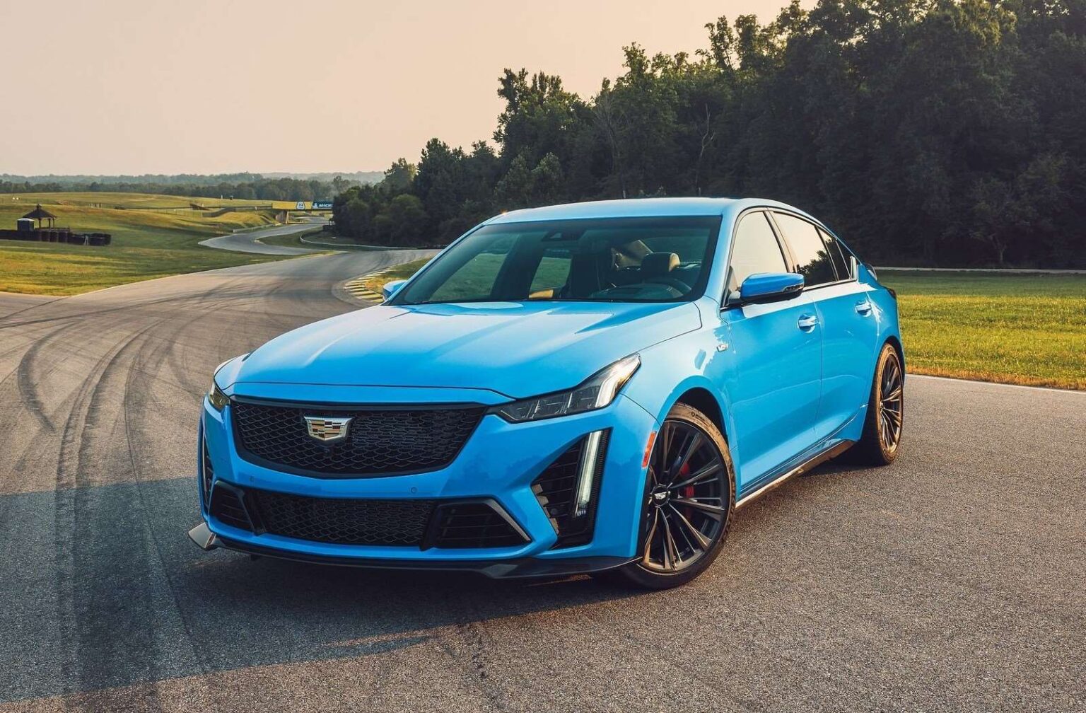 جنرال موتورز تُنعش محركات V8 باستثمار ضخم رغم التوجه للكهرباء - عرب اوتو هب