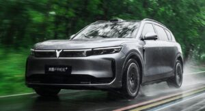 فويـاه فري بلس: SUV كهربائية جديدة من دونج فنج مزوّدة بتقنيات هواوي المتقدمة