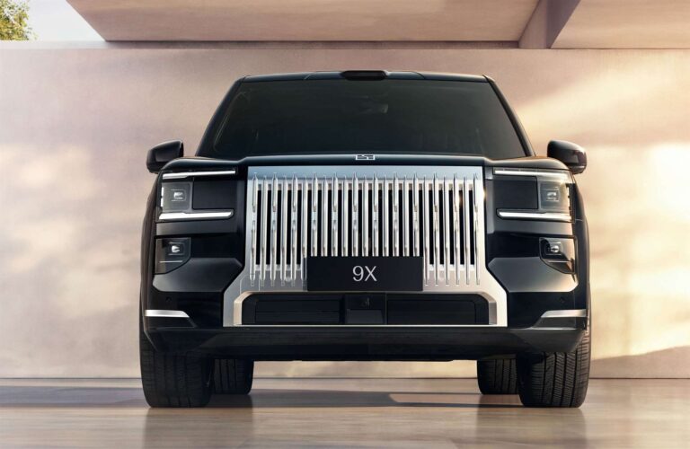 زيكر 9X: الـ SUV الهجين الجديد بمدى كهربائي يتجاوز 380 كم