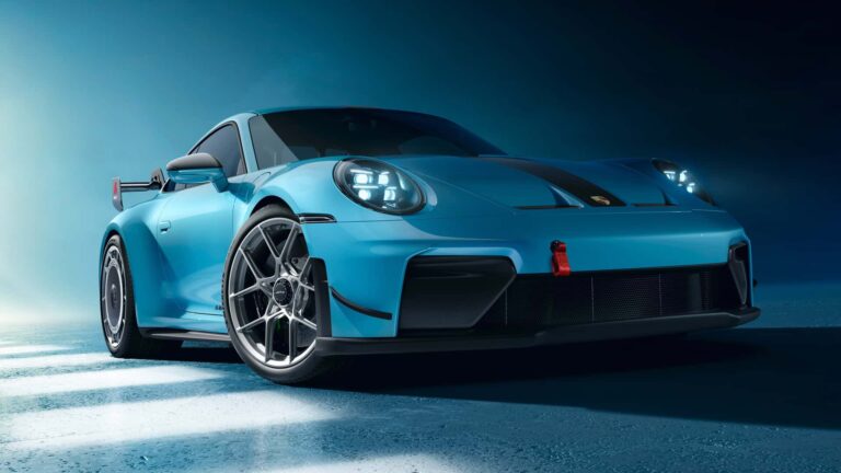 بورشه 911 GT3 ترتقي بمستواها مع حزمة مانتاي الجديدة باداء خرافي على حلبة نوربورجرينج