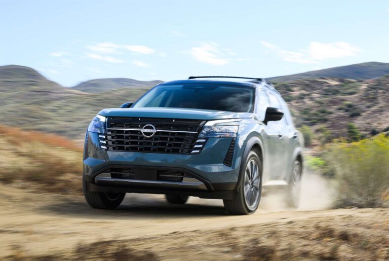 نيسان باثفايندر 2026 تصميم أكثر أناقة و تقنيات ذكية لسيارة SUV بثلاثة صفوف