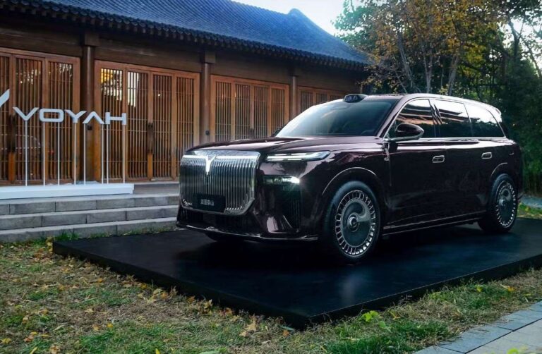 فويـاه تايشان SUV هجين يجمع بين ذكاء هواوي و بطارية CATL