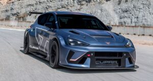 كوبرا ليون VZ TCR 2026 أقوى نسخة دفع أمامي في التاريخ بـ 321 حصان بانتاج محدود 499 نسخة فقط