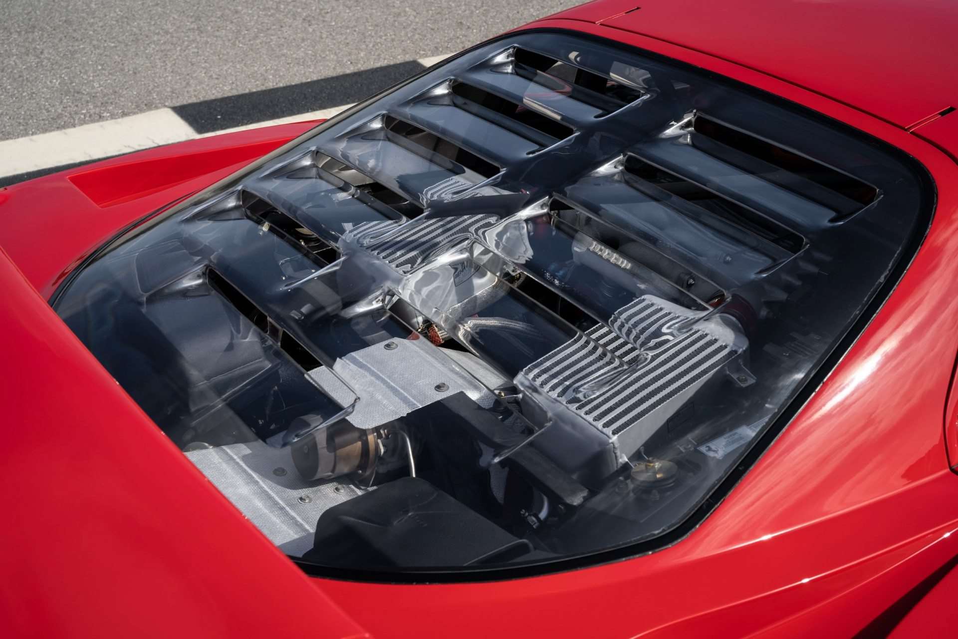 فيراري F40 : أسطورة السرعة والنقاء في عالم السيارات الخارقة 7 فيراري F40 : أسطورة السرعة والنقاء في عالم السيارات الخارقة - عرب اوتو هب