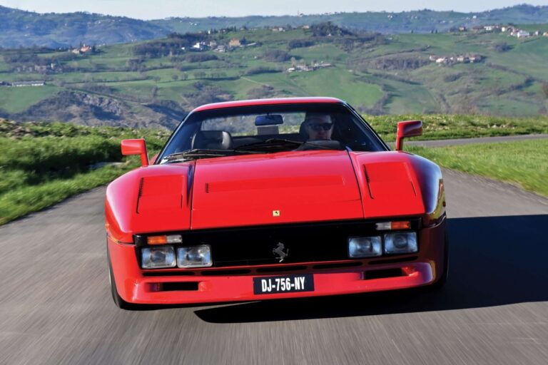 فيراري 288 GTO : اكثر من أربعون عاماً على ولادة أول سيارة سوبركار من مارانيل