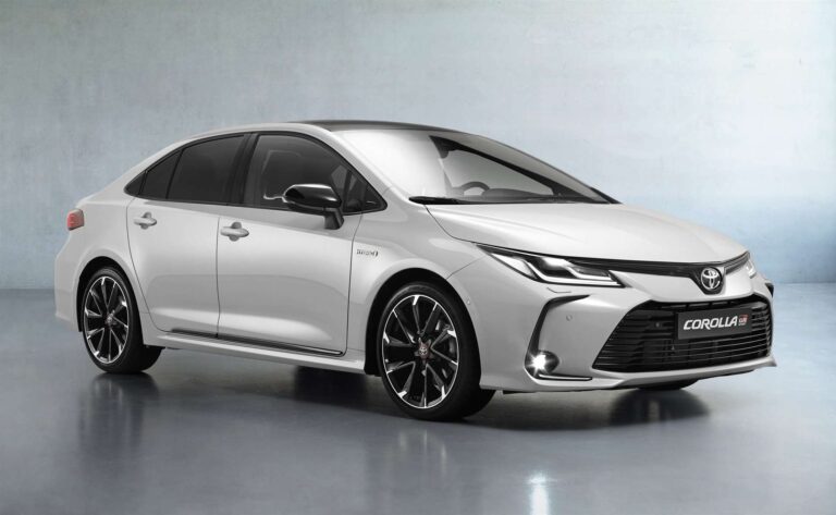 Corolla Sedan GR