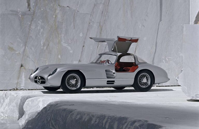 مرسيدس 300 SLR موديل 1955: أسطورة السرعة التي لا تُنسى