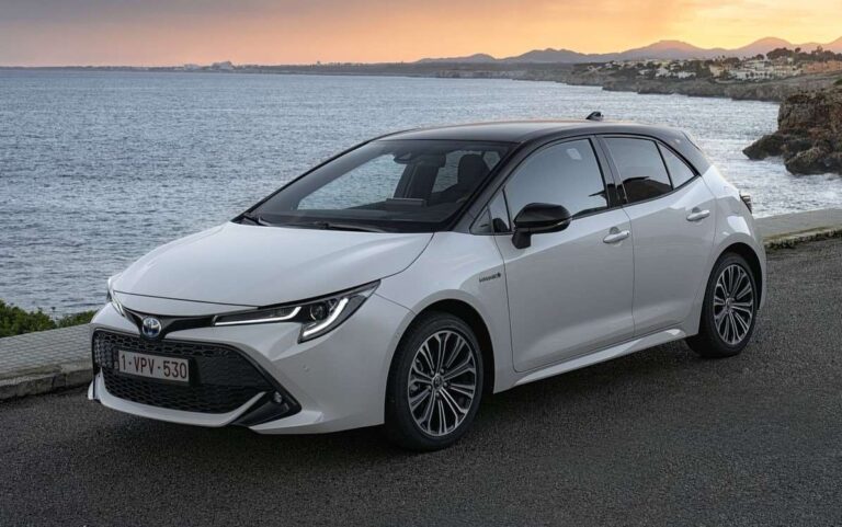 Corolla Hathback