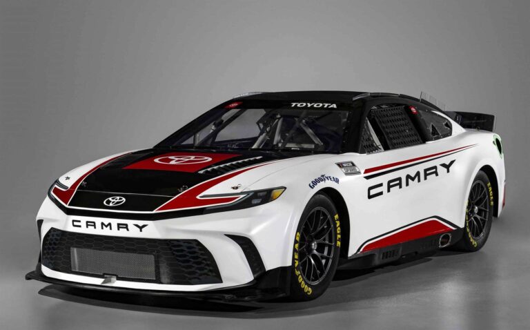Camry XSE NASCAR