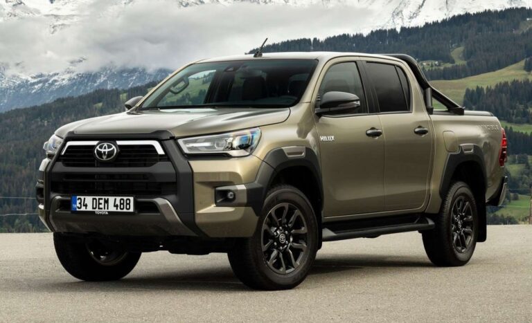 Hilux invinsible