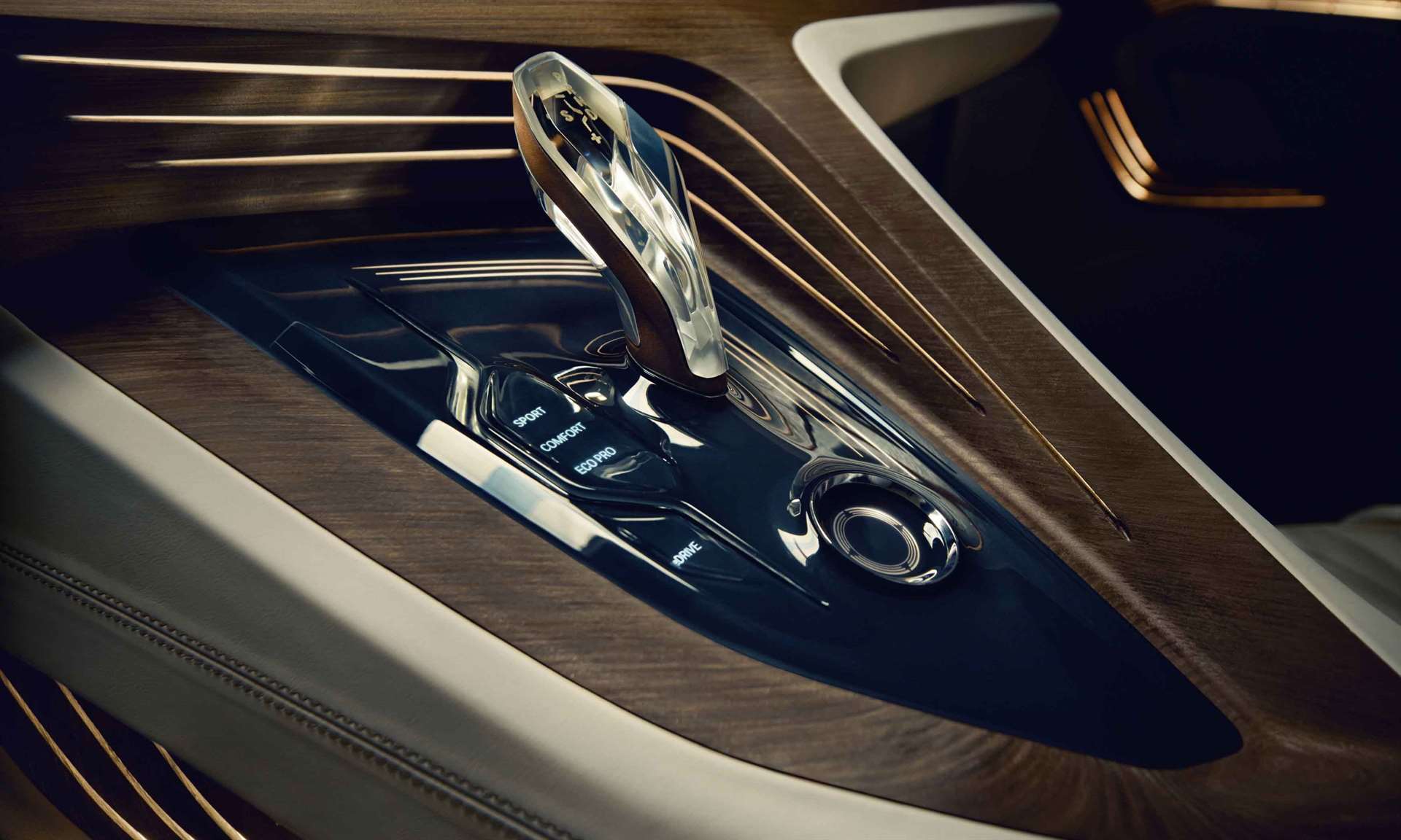 بي ام دبليو Vision Future Luxury الاختبارية توقعت ملامح مستقبل سيارات بي إم دبليو قبل عقد من الزمن 5 بي ام دبليو Vision Future Luxury الاختبارية توقعت ملامح مستقبل سيارات بي إم دبليو قبل عقد من الزمن - عرب اوتو هب