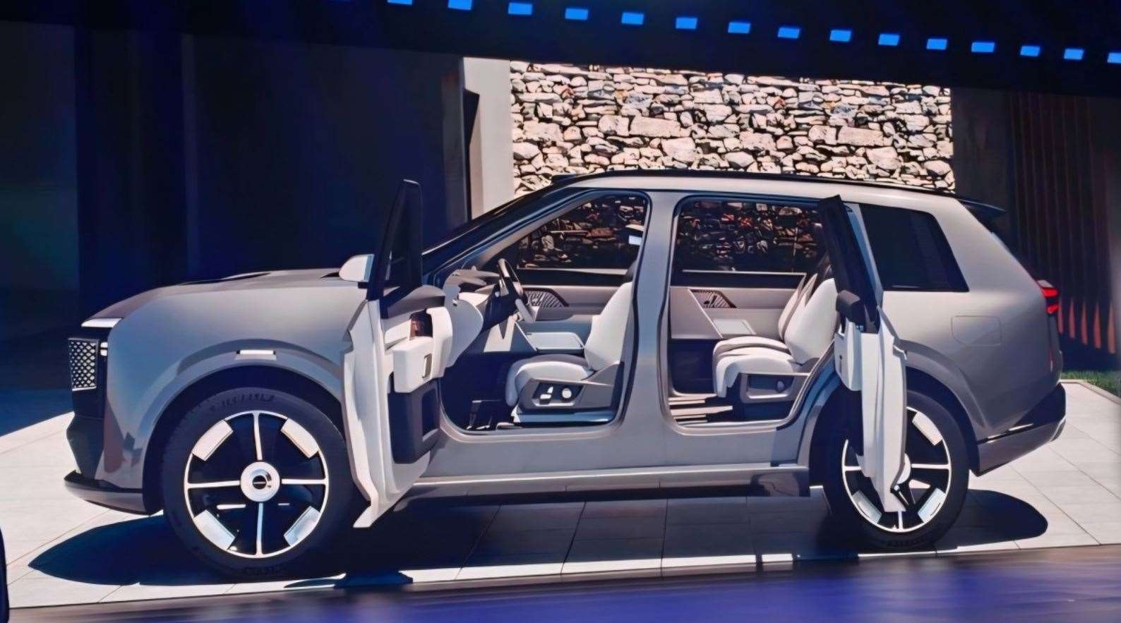 اكسيد تعلن عن اربع سيارات اختبارية كهربائية جديدة 4 اكسيد تعلن عن اربع سيارات اختبارية كهربائية جديدة - عرب اوتو هب