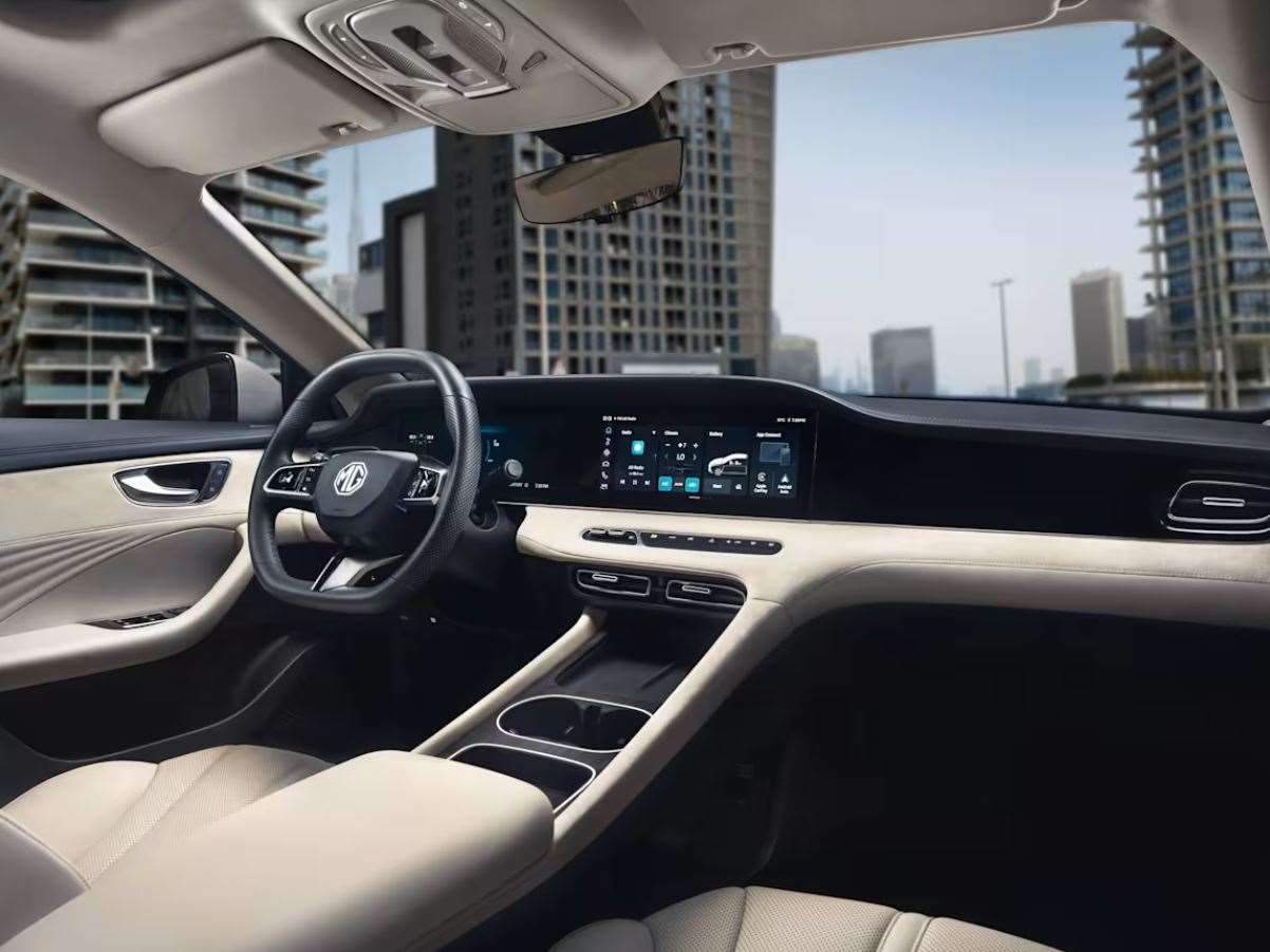 إطلاق ام جي 8 هايبرد في الشرق الأوسط: سيدان بمدى قياسي و تكنولوجيا متقدمة 3 إطلاق ام جي 8 هايبرد في الشرق الأوسط: سيدان بمدى قياسي و تكنولوجيا متقدمة - عرب اوتو هب