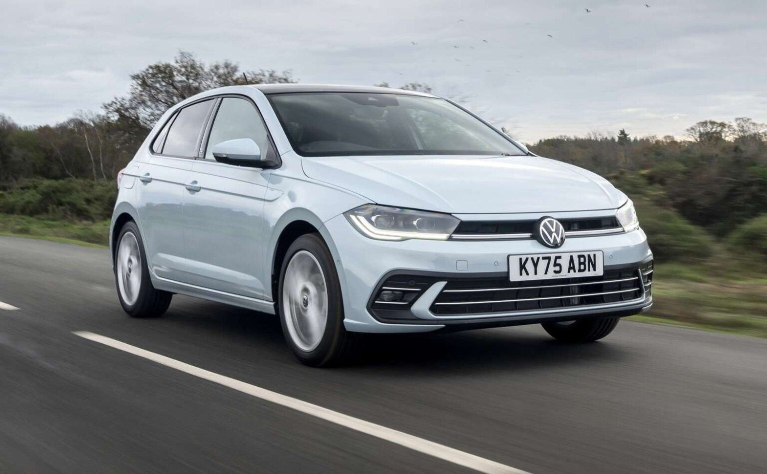 فولكس فاجن بولو Edition 50 لعام 2025 و احتفال خجول بمرور 50 عامًا على أيقونة السيارات الصغيرة - عرب اوتو هب