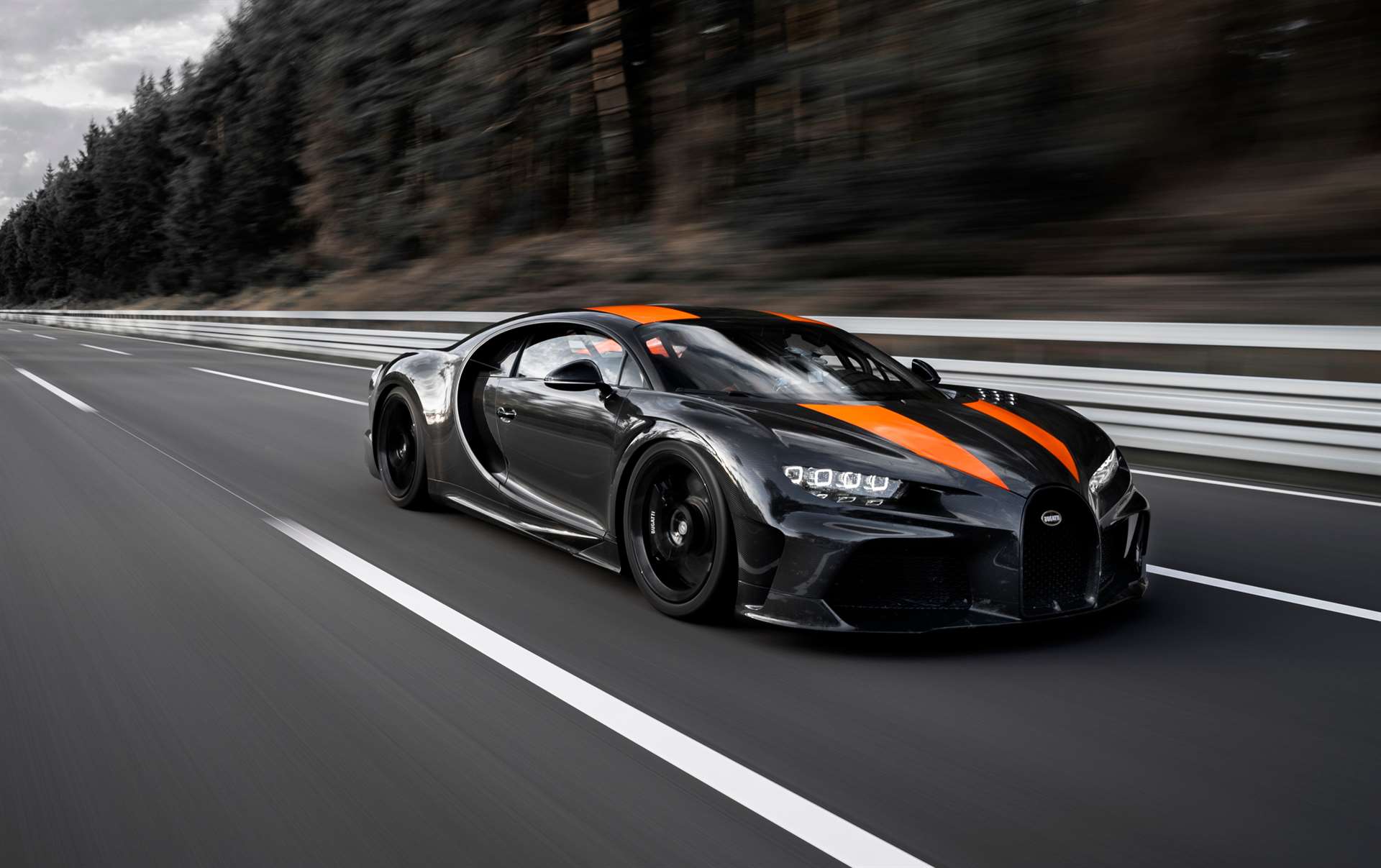 أسرع سيارت في العالم مصنفة ضمن أفضل 15 سيارة إنتاجية من حيث السرعة القصوى لعام 2025 13 أسرع سيارت في العالم مصنفة ضمن أفضل 15 سيارة إنتاجية من حيث السرعة القصوى لعام 2025 - عرب اوتو هب