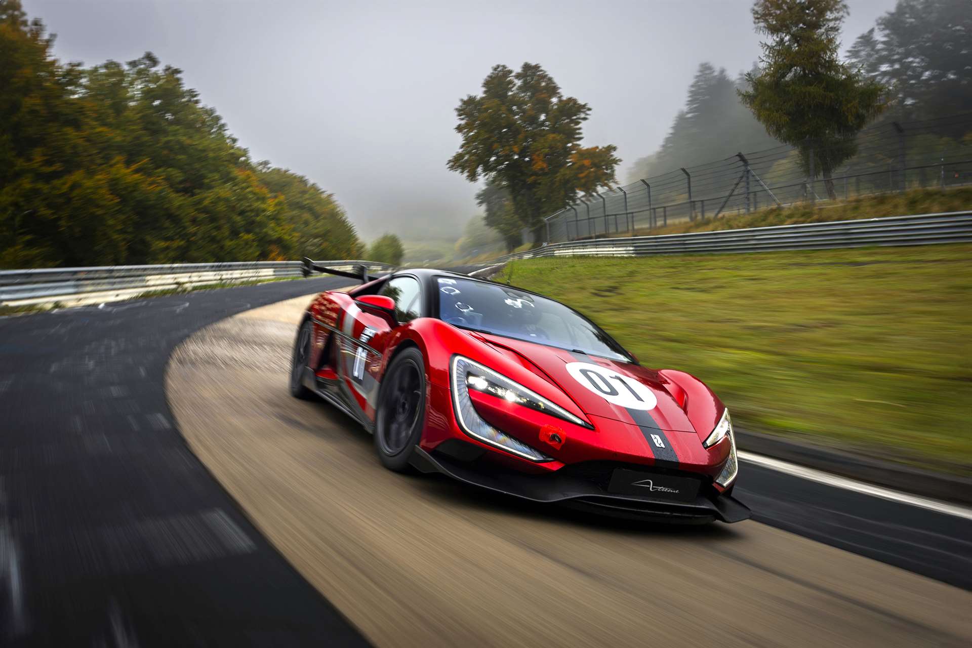 أسرع سيارت في العالم مصنفة ضمن أفضل 15 سيارة إنتاجية من حيث السرعة القصوى لعام 2025 14 أسرع سيارت في العالم مصنفة ضمن أفضل 15 سيارة إنتاجية من حيث السرعة القصوى لعام 2025 - عرب اوتو هب