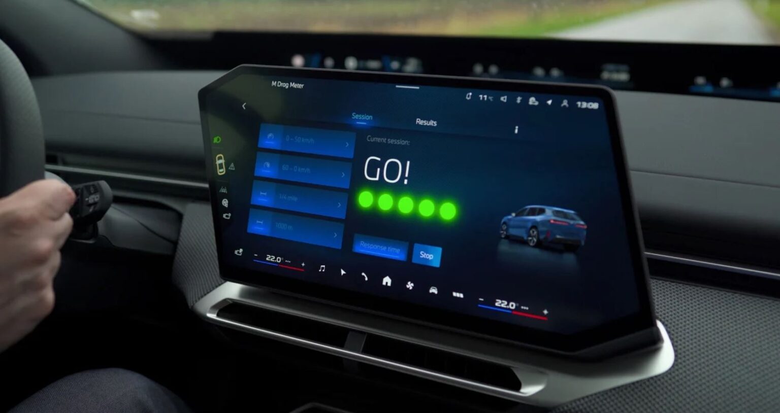 تطبيقات بي ام دبليو M تغير مفهوم القيادة الرياضية و ثورة رقمية في عالم الأداء - عرب اوتو هب