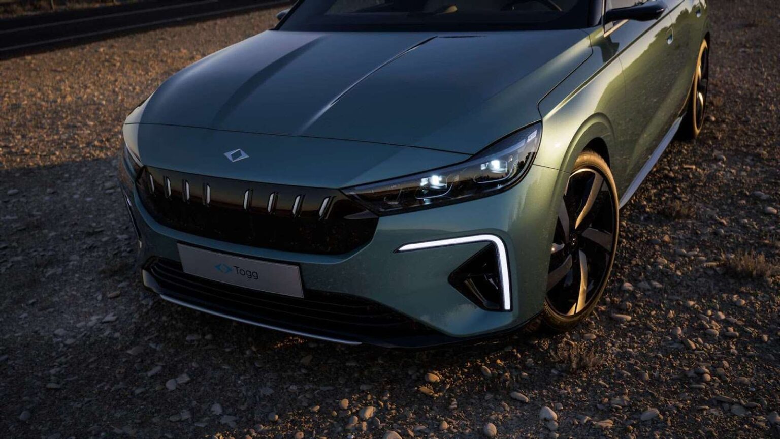 توج T10F موديل 2025 سيدان كهربائية تركية تنافس بقوة في سوق السيارات المتوسطة - عرب اوتو هب