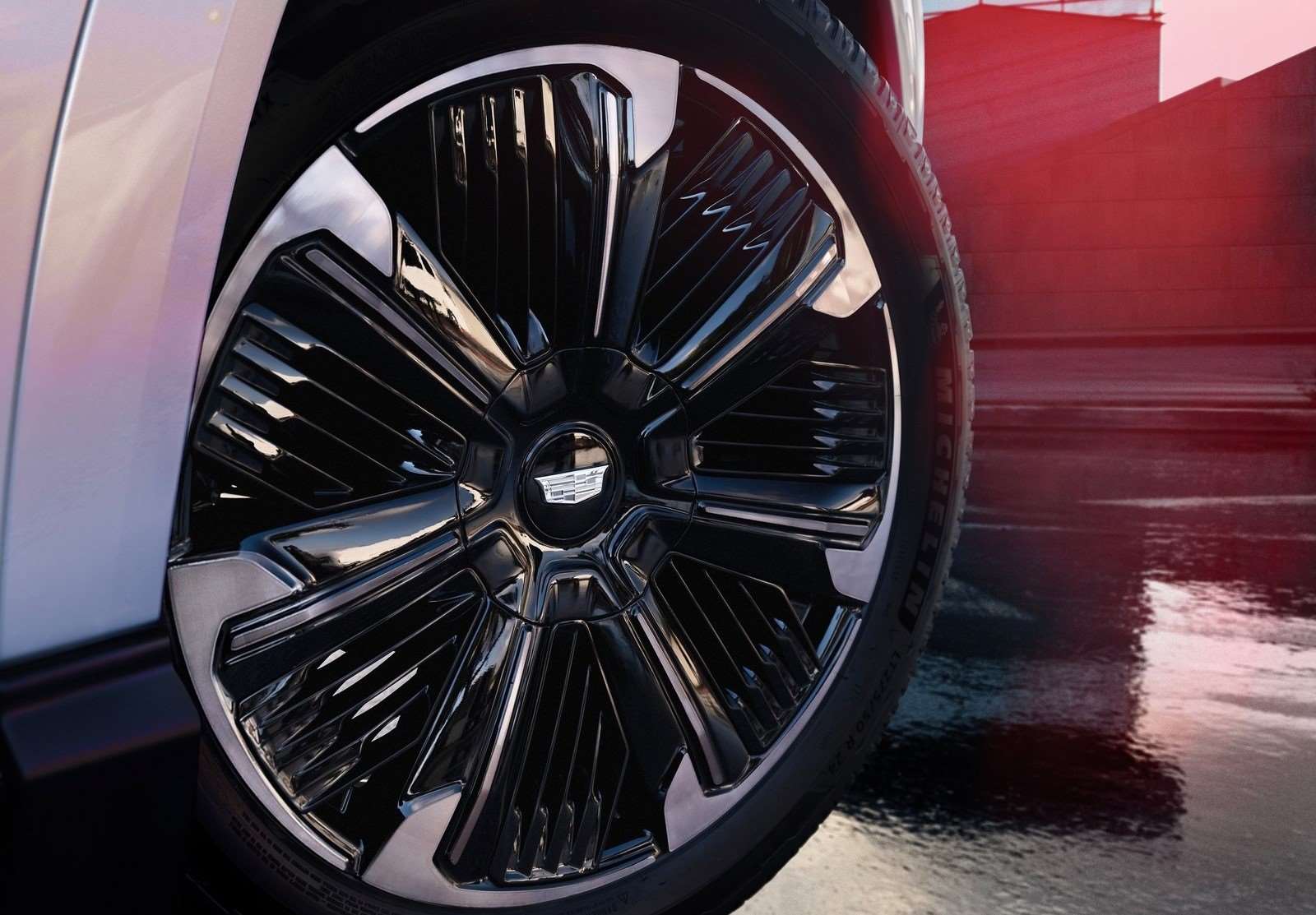 كاديلاك إسكاليد IQ أفخم SUV كهربائية تجسد فخامة المستقبل 5 كاديلاك إسكاليد IQ أفخم SUV كهربائية تجسد فخامة المستقبل - عرب اوتو هب