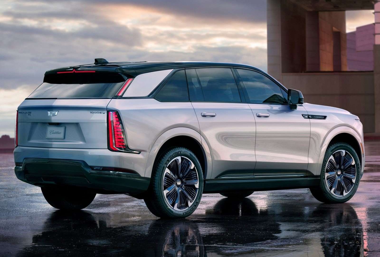 كاديلاك إسكاليد IQ أفخم SUV كهربائية تجسد فخامة المستقبل 6 كاديلاك إسكاليد IQ أفخم SUV كهربائية تجسد فخامة المستقبل - عرب اوتو هب