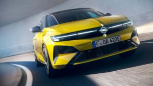 اوبل أسترا 2026 بتحديثات ذكية و لمسات تصميم تواكب العصر