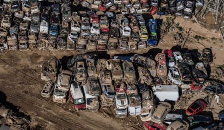 كيف تتعرف على السيارات المتضررة من الفيضانات و تتجنب شراءها بالخطأ - عرب اوتو هب