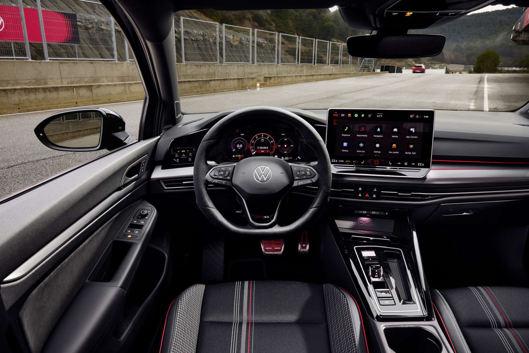 جولف GTI Edition 50 أقوى و أسرع إصدار في تاريخ فولكس فاجن 5 جولف GTI Edition 50 أقوى و أسرع إصدار في تاريخ فولكس فاجن - عرب اوتو هب