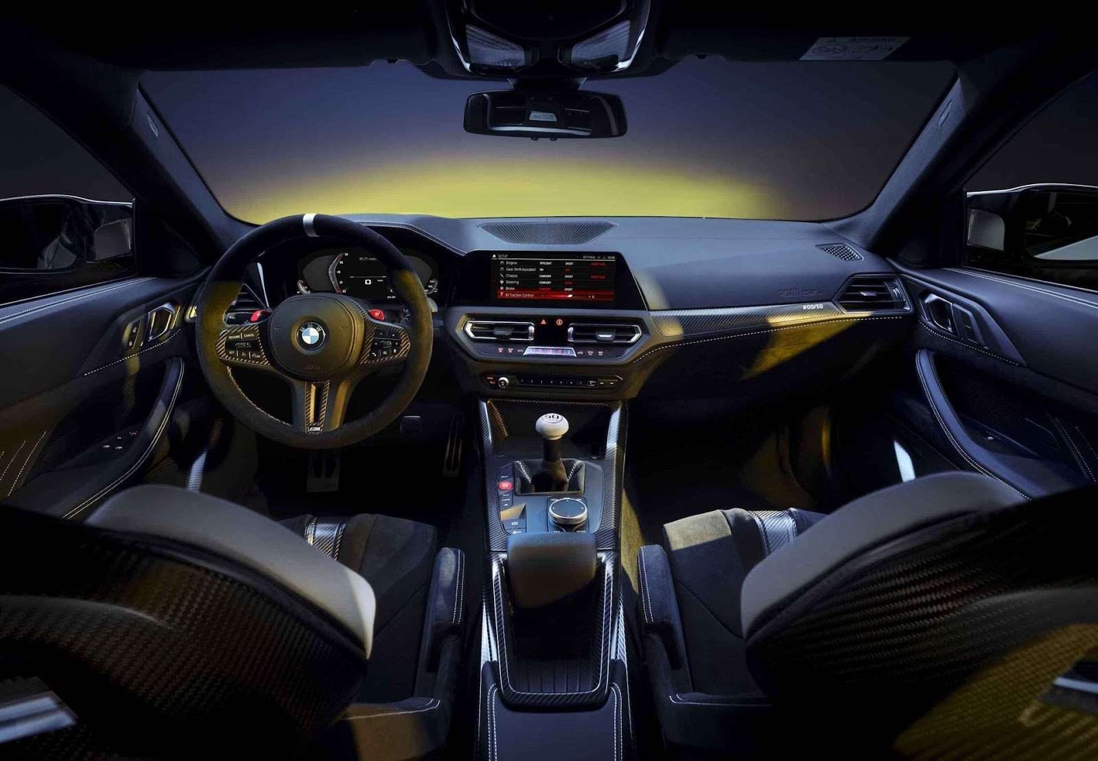 تحفة بي ام دبليو 3.0 CSL النادرة بقيمة 1.3 مليون دولار 7 تحفة بي ام دبليو 3.0 CSL النادرة بقيمة 1.3 مليون دولار - عرب اوتو هب