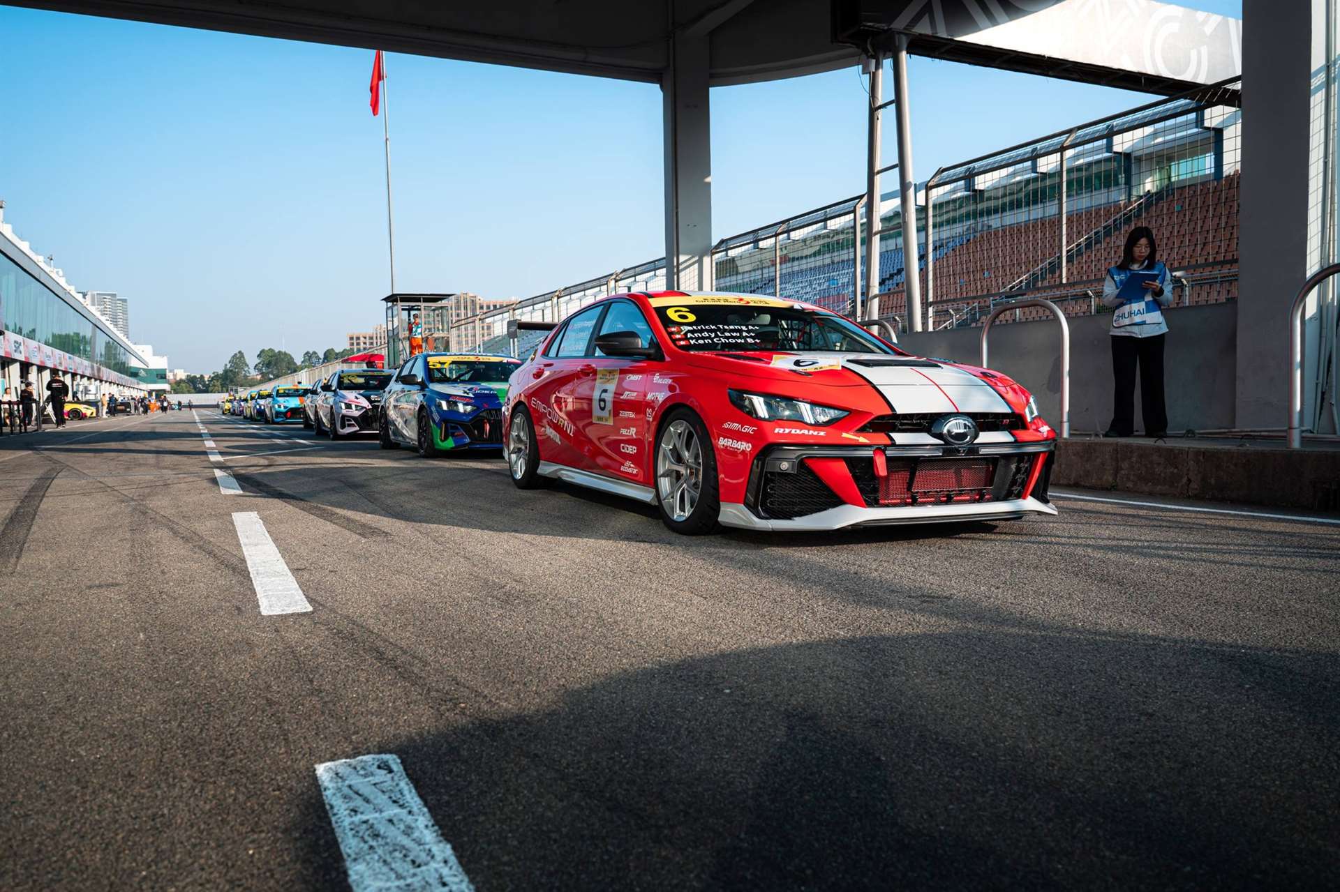 جي اي سي امباو N1-R وحش السباقات الصيني الذي سيطر على الحلبات 3 جي اي سي امباو N1-R وحش السباقات الصيني الذي سيطر على الحلبات - عرب اوتو هب