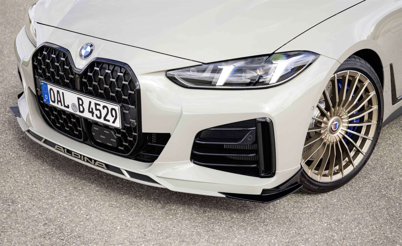 أعلنت بي ام دبليو رسميًا عن استحواذها الكامل على البينا شريكتها القديمة في تعديل سياراتها - عرب اوتو هب