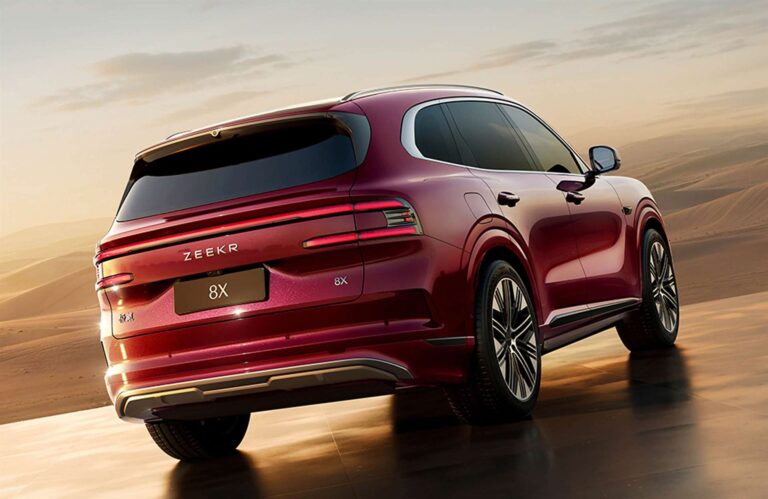 زيكر 8X الهجينة تعريف جديد لفئة SUV الفاخرة في 2026