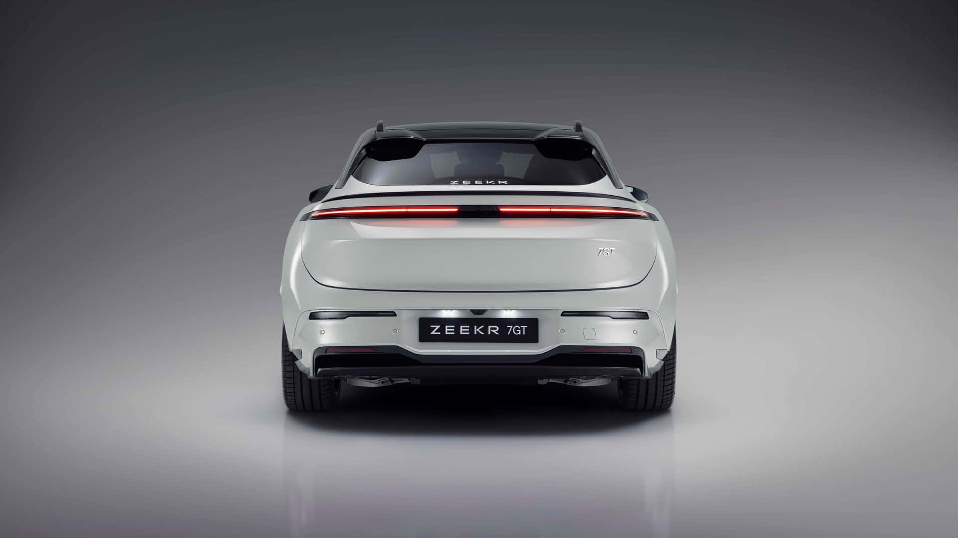 زيكر 7GT الوافد الكهربائي الجديد يغير قواعد اللعبة في فئة سيارات الواجن 5 زيكر 7GT الوافد الكهربائي الجديد يغير قواعد اللعبة في فئة سيارات الواجن - عرب اوتو هب