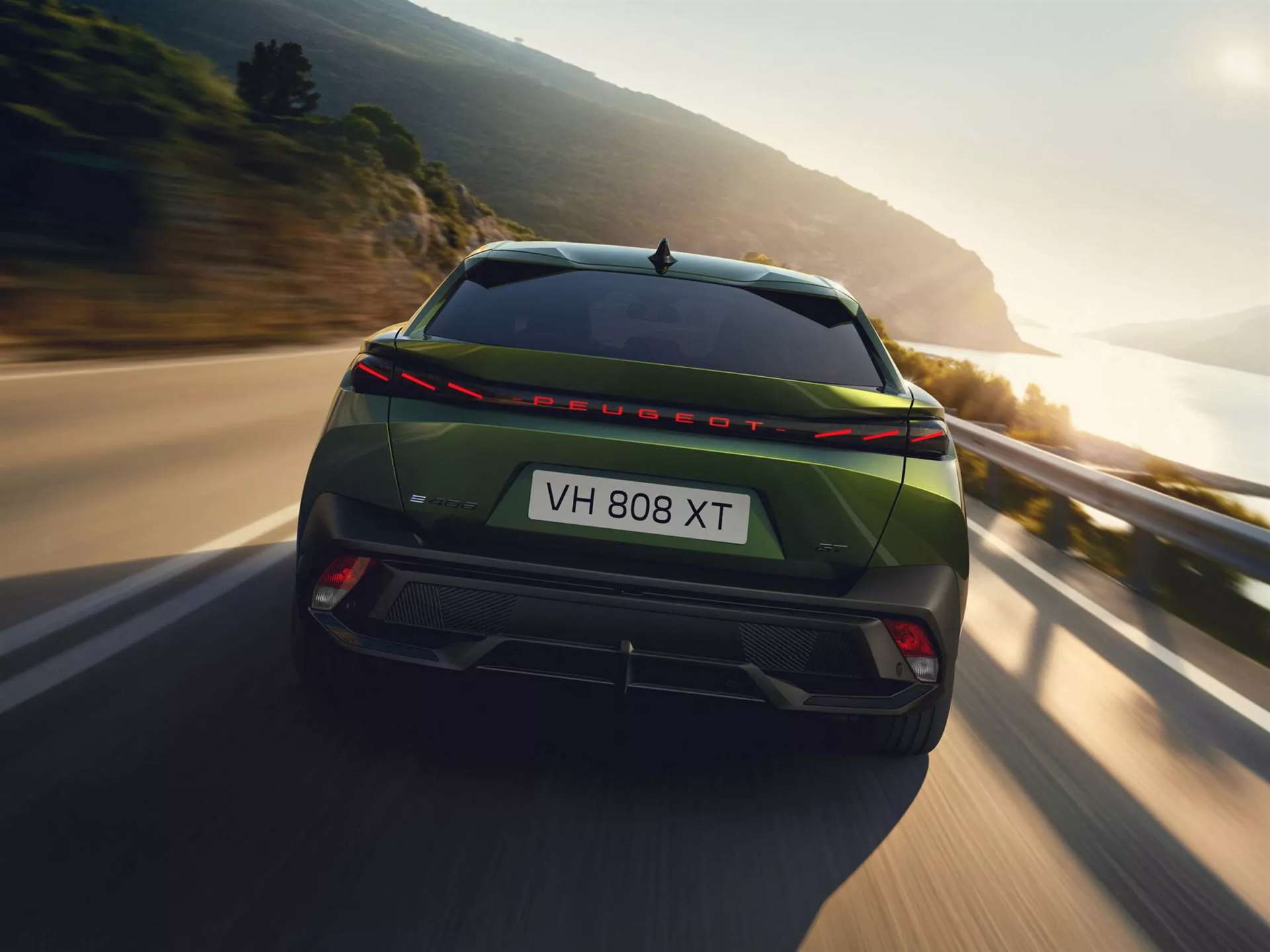 بيجو 408 الجديدة بتصميم يلفت الأنظار و تحديثات هادئة تحدث الفرق 1 بيجو 408 الجديدة بتصميم يلفت الأنظار و تحديثات هادئة تحدث الفرق - عرب اوتو هب