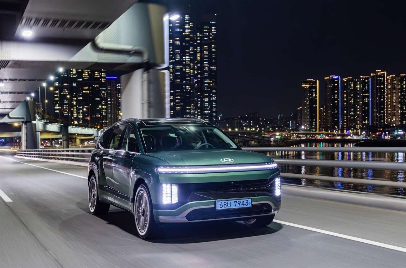 تعرف على مواصفات و أسعار سيارة هيونداي أيونيك 9 في مصر - عرب اوتو هب