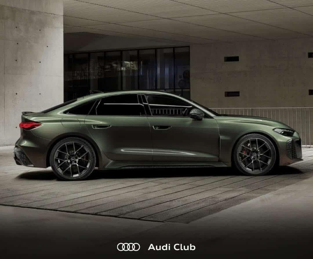 أودي RS 5 لعام 2026 و تسريبات صور تكشف عن محرك هجين قابل للشحن 3 أودي RS 5 لعام 2026 و تسريبات صور تكشف عن محرك هجين قابل للشحن - عرب اوتو هب