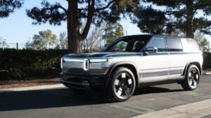 ريفان R2 الجديدة سيارة SUV كهربائية قد تغير قواعد اللعبة في 2026