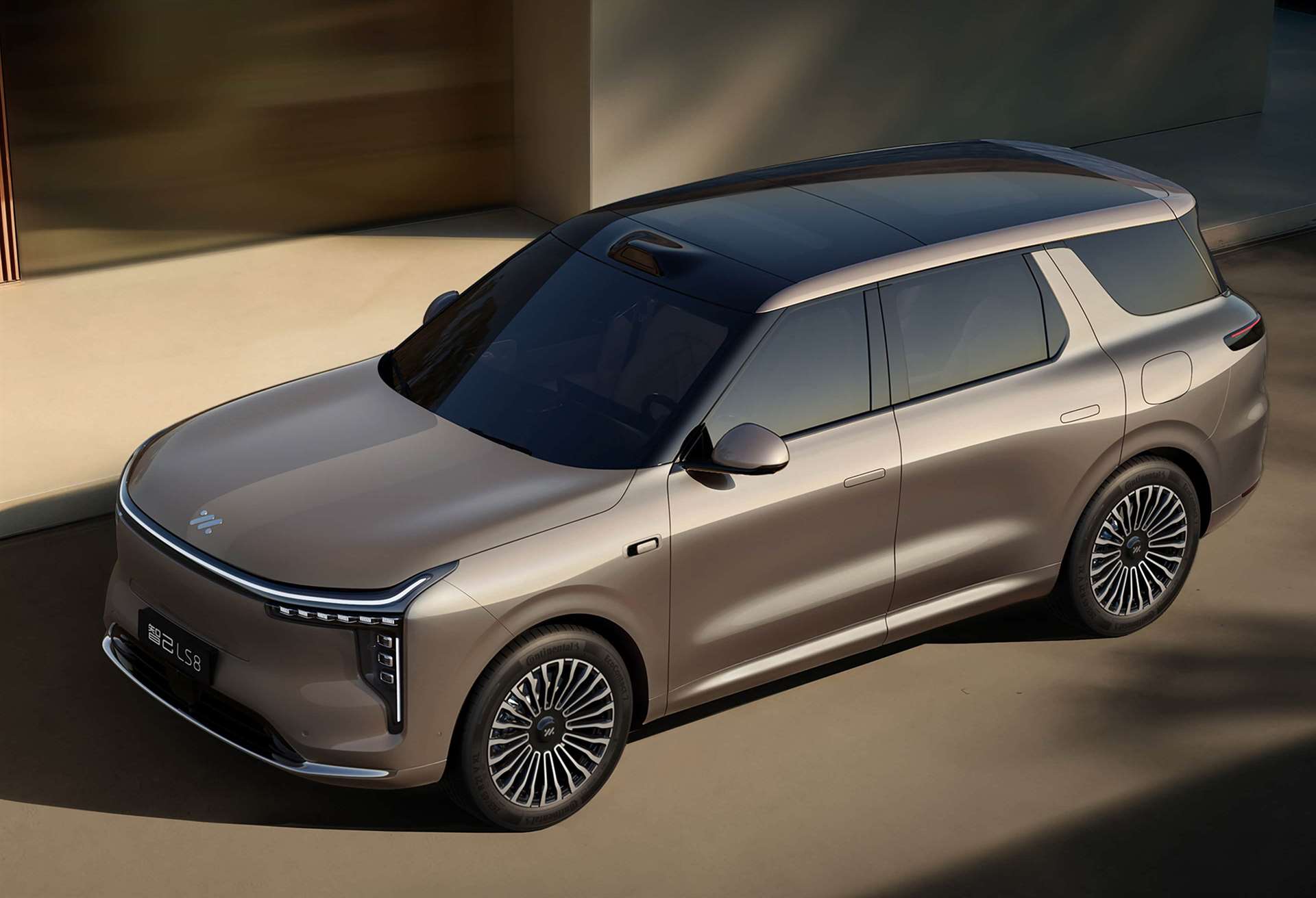 IM LS8 احدث SUV بالمدى الممتد و التقنيات الذكية من اي ام موتورز 1 IM LS8 احدث SUV بالمدى الممتد و التقنيات الذكية من اي ام موتورز - عرب اوتو هب