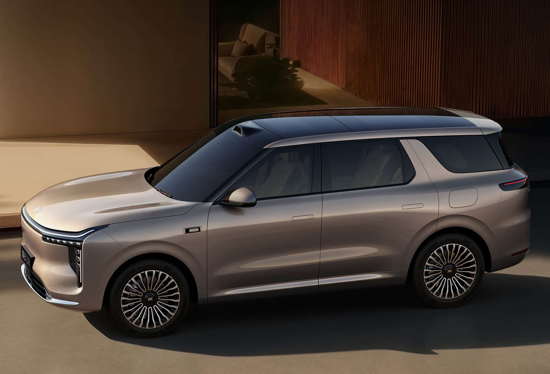 IM LS8 احدث SUV بالمدى الممتد و التقنيات الذكية من اي ام موتورز 2 IM LS8 احدث SUV بالمدى الممتد و التقنيات الذكية من اي ام موتورز - عرب اوتو هب