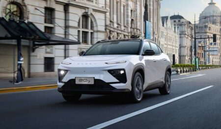 المواصفات التفصيليه و السعر لـشيري eQ7 في مصر - عرب اوتو هب