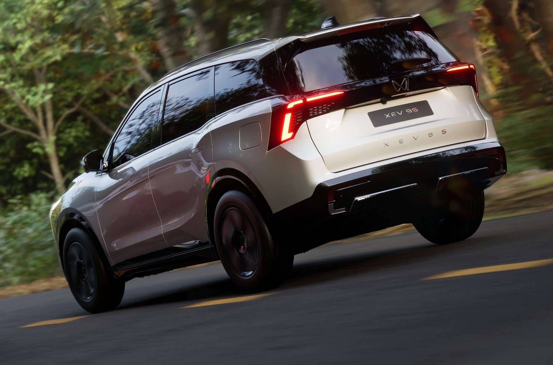 ماهيندرا XEV 9S سيارة SUV كهربائية تجمع بين الفخامة و العملية بسعر منافس 4 ماهيندرا XEV 9S سيارة SUV كهربائية تجمع بين الفخامة و العملية بسعر منافس - عرب اوتو هب