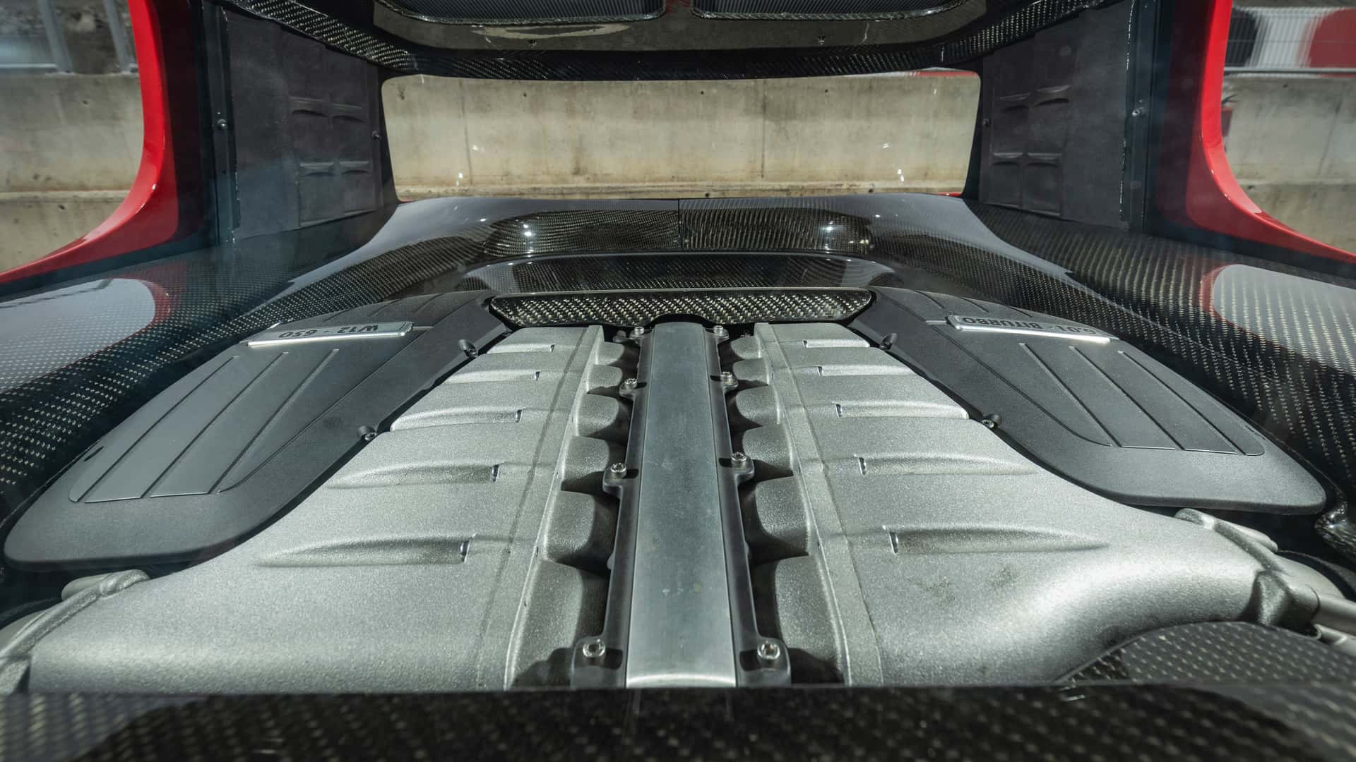 فولكس واجن جولف W12 650 تعود بمحرك 12 اسطوانة و قوة 640 حصان لتشعل عيد GTI الخمسين 1 فولكس واجن جولف W12 650 تعود بمحرك 12 اسطوانة و قوة 640 حصان لتشعل عيد GTI الخمسين - عرب اوتو هب