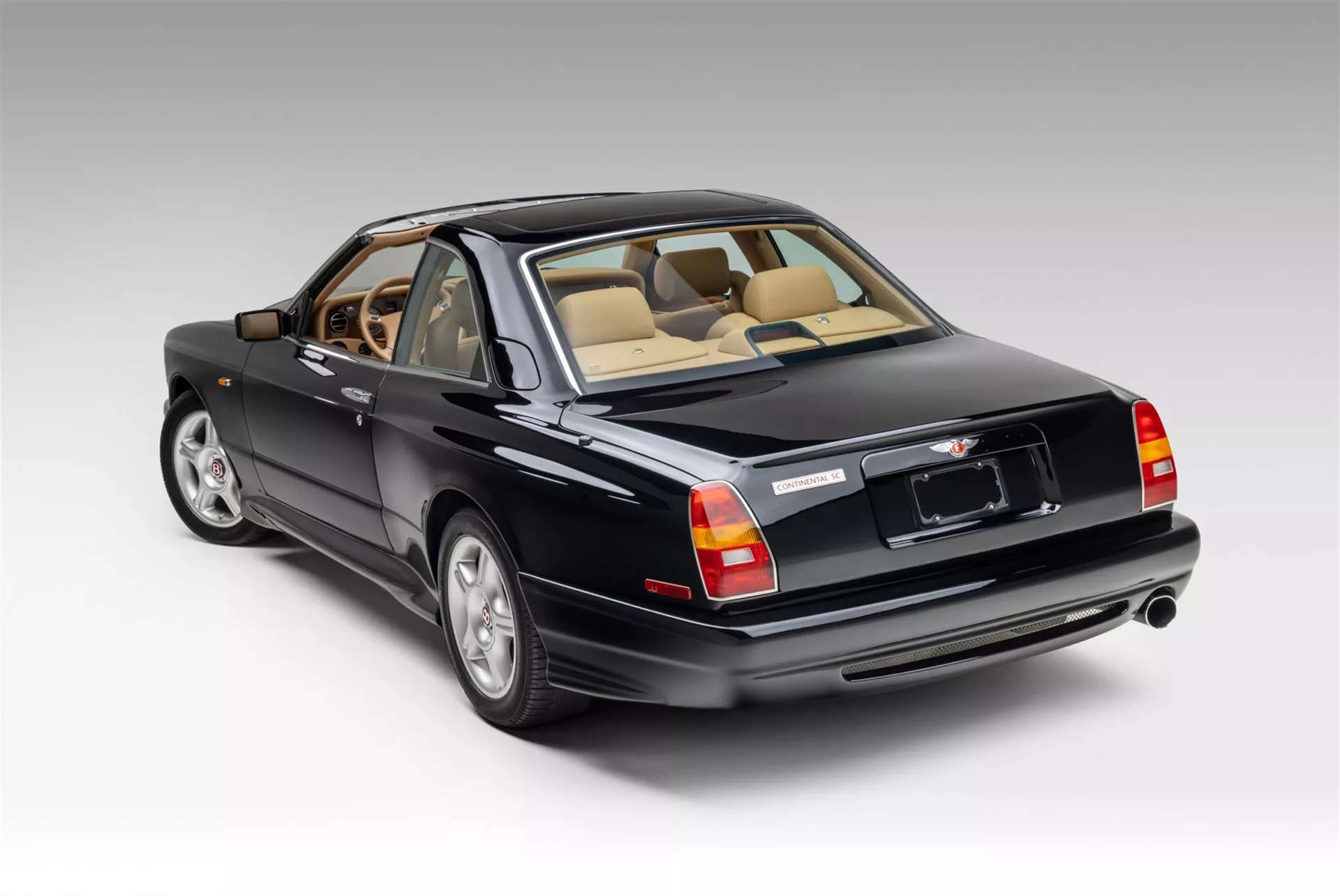 بينتلي كونتيننتال SC و تجربة السقف الزجاجي من تجربة إلى ثروة صغيرة اليوم 4 بينتلي كونتيننتال SC و تجربة السقف الزجاجي من تجربة إلى ثروة صغيرة اليوم - عرب اوتو هب